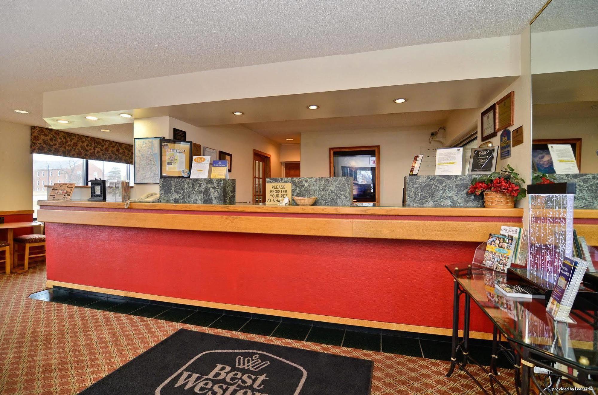 Best Western Inn Of St. Charles Saint Charles Interiør bilde